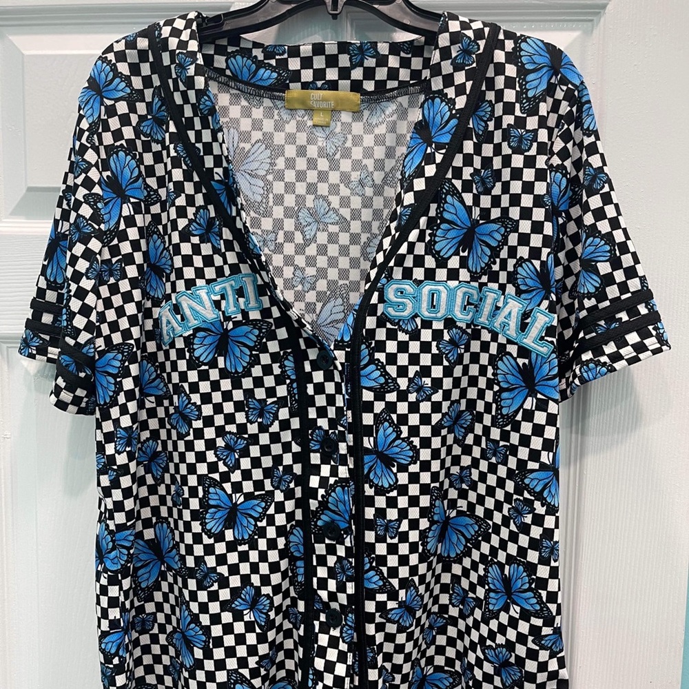 Cult favorite button down antisocial shirt